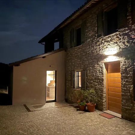 L'isolotto Vineyards&pool