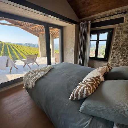 בית נופש L'isolotto Vineyards&pool סנטו סטפאנו בלבו